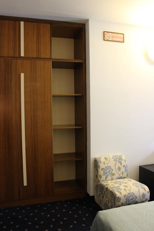 Hotel Pinolo グッビオ エクステリア 写真