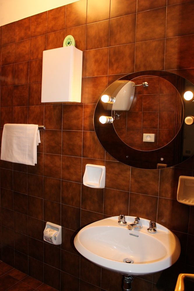 Hotel Pinolo グッビオ エクステリア 写真